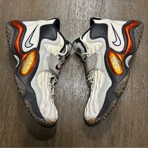Nike 2012 Air Zoom Turf Jet 97
Copper Metallic Orange White Mens Size 10.5